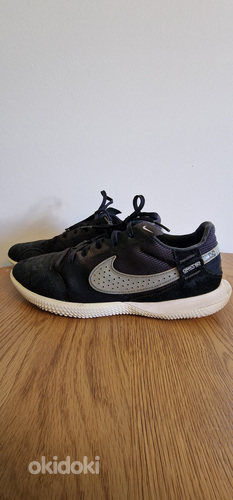 Korralikud nahast NIKE Street Gato jalgpallijalatsid/putsad