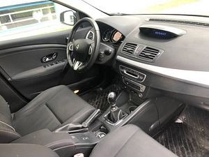 Renault Megane Dynamique (5 фото из 6)