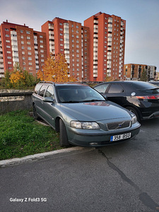Volvo v70 (3 фото из 9)