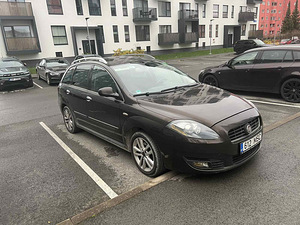 Fiat CROMA JTD Multijet 20v Emotion (2 foto / 8)