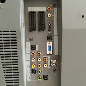 Samsug LE26R51BS + seinakinnitus (3 foto / 3)
