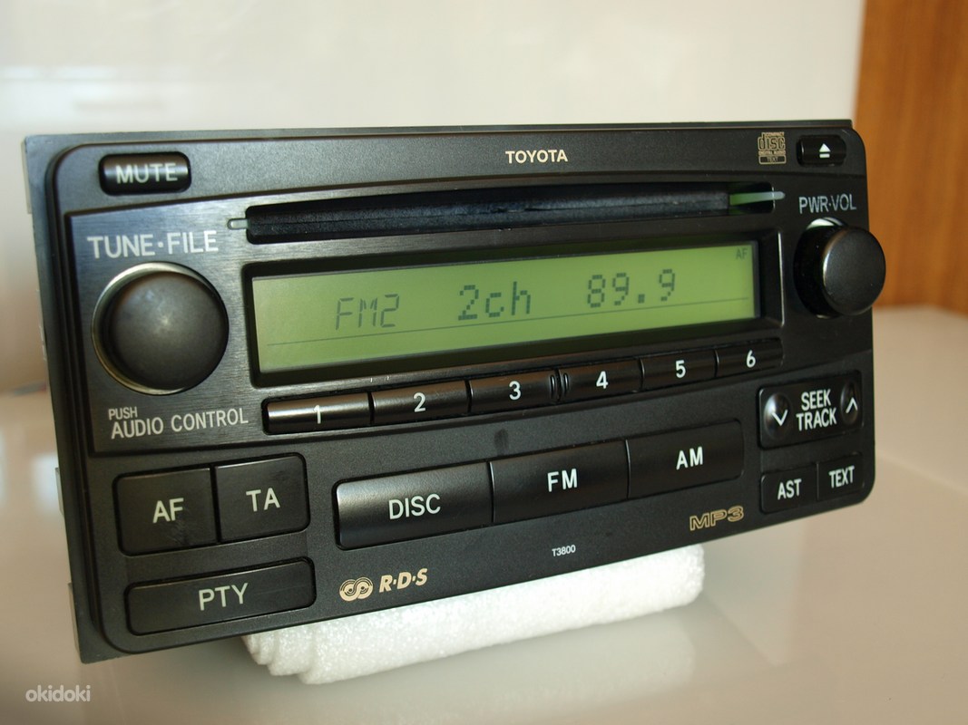 Toyota Hilux hiace T3800 радио cd MP3 PZ476-002 (фото #1)