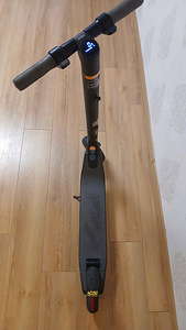Ninebot Segway Kickscooter ES2 (2 foto / 4)