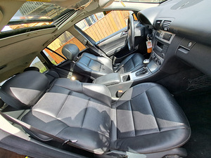 MERCEDES-BENZ C 220 CDI (7 фото из 10)