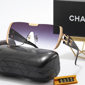 Uued päikeseprillid Gucci, Prada, LV, Chanel (1 foto / 9)