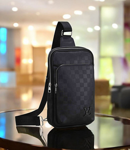 Новые сумки через плечо Louis Vuitton (3 фото из 3)