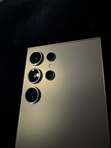 Samsung Ultra S24 1TB (2 foto / 3)