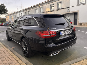 Mercedes C220d 2019a, 4Matic (4 foto / 10)