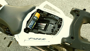 Yamaha FZ-1 2007 (7 foto / 10)