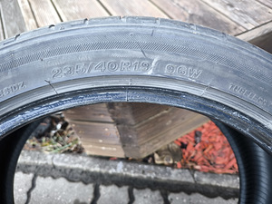 Bridgestone Potenza s001 235/40/19 (3 foto / 3)