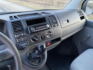 Volkswagen Transporter T5 1.9tdi Long 2006 (9 foto / 12)