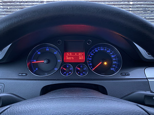 Volkswagen Passat B6 1.9TDI 77kw 2005 (14 foto / 14)