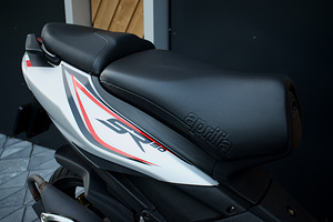 Aprilia SR50R 2018 2T (8 foto / 10)