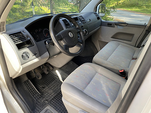 Volkswagen Transporter T5 Long 1.9TDI 77kw (10 foto / 15)