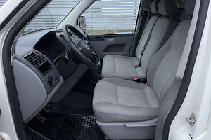 Volkswagen Transporter T5 1.9TDI 77kw 2005 (10 foto / 13)