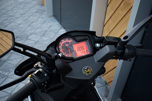 Aprilia SR50R 2018 2T (8 foto / 10)