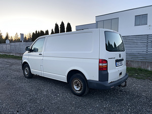 Volkswagen Transporter T5 1.9TDI 62kW (3 foto / 13)