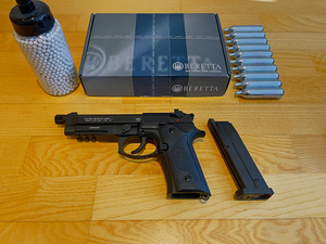 UUS UMAREX BERETTA M9A3 Airsoft 6mm CO2 Blowback (1 фото из 8)