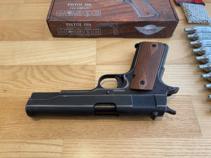 UUS UMAREX LEGENDS M1911 õhupüstol 4,5mm CO2 Blowback (4 foto / 10)