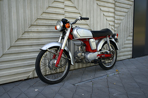 Honda Benly 50S 4-тактный 50cc (4 фото из 10)