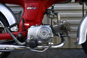 Honda Benly 50S 4-тактный 50cc (10 фото из 10)