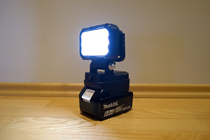 UUS LED Prožektor (Makita 18V akule) (1 foto / 10)
