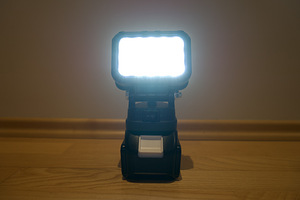 UUS LED Prožektor (Makita 18V akule) (4 foto / 10)
