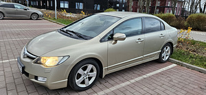 Honda Civic 1.8 automat 2008 (3 foto / 7)
