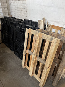 Ära anda Puidust ja plastikust euroalused (4 foto / 5)