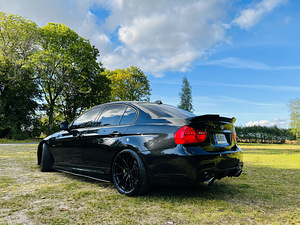 BMW 330d Lci (5 foto / 11)