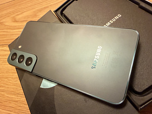 Samsung Galaxy S22 5G, 8+128GB (5 foto / 5)