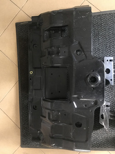 KARTERI KAITSE TOYOTA LAND CRUISER 150 (1 foto / 3)
