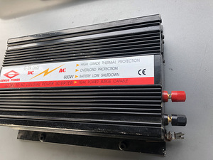 Inverter, muundur 600W, 24V / 220V (3 foto / 3)