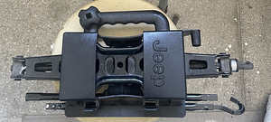 Домкрат Jeep Cherokee limited KJ 02-07