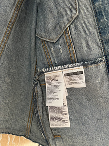 Levis teksajakk, M (2 foto / 3)