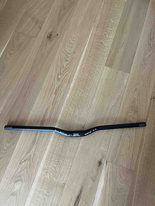 Juhtraud MTB tüüpi, sobib ka elektritõukerattale. (2 foto / 2)
