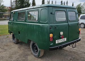 UAZ 452 buss 4x4 (3 foto / 9)