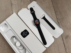 Apple Watch SE 2nd Gen 40mm GPS (3 foto / 3)