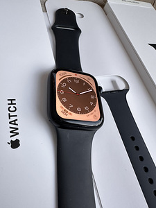 Apple Watch SE Gen 2 44mm GPS (1 foto / 3)