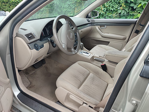 Audi A4 2.0 96kW (5 foto / 7)