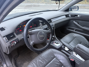 AUDI A6 2.5TDI 120KW 2002 (5 foto / 5)