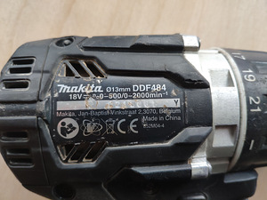 Akutrell Makita DDF484 Black Edition, ilma akuta (3 foto / 4)