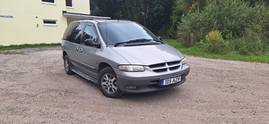 Chrysler Voyager 3.3 V6 116kw Atm (1 foto / 10)