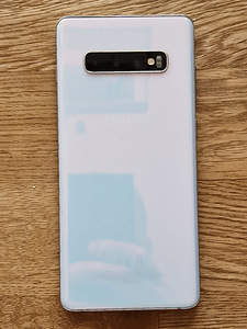 Samsung S10 Plus (2 фото из 3)