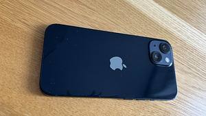 iPhone 13 от Apple (2 фото из 5)