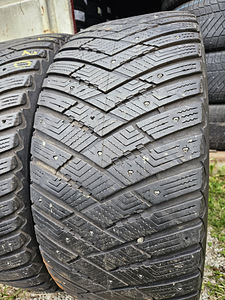 275 45 R 20 Goodyear Ultragrip Ice Arctic SUV (3 foto / 4)