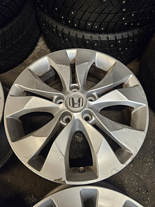 Honda Original Veljed R 17 (3 foto / 5)