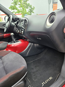 Nissan Juke 1.6 86 кВ (8 фото из 11)