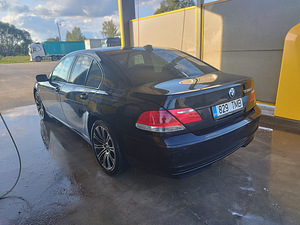 BMW 730 155kw 2008 (10 foto / 10)