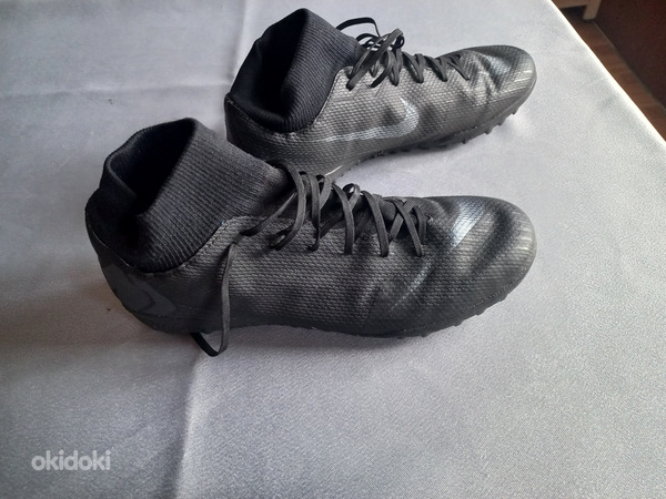 Nike jalgpallisaapad / puutsad
